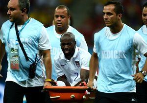 دامارکوس بیزلی|مصدومیت د مارکوس بیسلی در جریان بازی مقایل تیم ملی پرتغال .