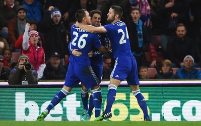 لیگ جزیره | استوک‌سیتی 0 - چلسی 2 / شاگردان مورینیو صدر را حفظ کردند + چیدمان دو تیم ، گل های بازی و گزارش تصویری