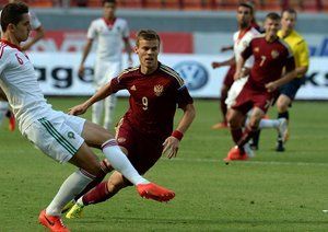 أليكساندر كوكورين|تلاش بازیکنان روسیه در این دیدار برای بسته نگه داشتن دروازه خود و پرس از جلو.