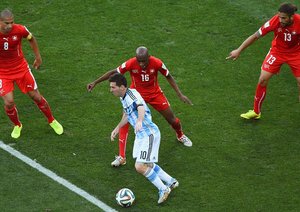 لیونل مسی - گوخان اینلر