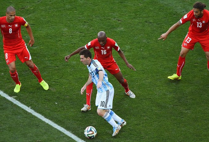 لیونل مسی - گوخان اینلر