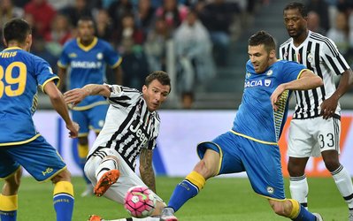 تیم منتخب هفته اول سری‌آ ایتالیا / شکست بانوی پیر پس از توفف گرگ‌ها