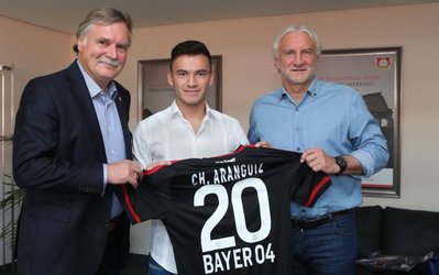 نقل و انتقالات | چارلز آرانگوییز شیلیایی به بایر لورکوزن پیوست