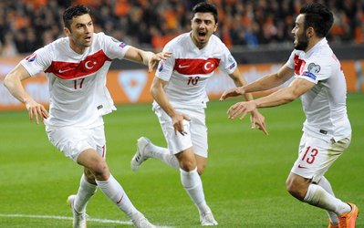 دوستانه | ترکیه 4 - بلغارستان 0 / نروژ 0 - سوئد 0 / دانمارک 2 - مونته‌نگرو 1