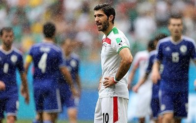 کریم انصاری‌فرد راهی اسپانیا شد