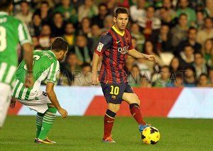 رئال بتیس ۱-۴ بارسلونا/هفته سیزدهم|با وجود برد قاطع کاتالان ها اما مصدومیت مسی در این بازی کام هواداران بارسا را تلخ کرد...