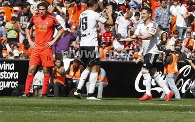 لالیگا | والنسیا 2 - رئال سوسیداد 0 / والنسیا  در خانه، شاگردان مویس را شکست داد