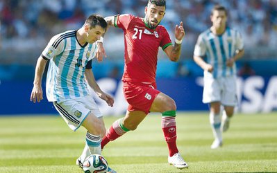 همه چیز به کام پرسپولیس؛ گولچ قهر کرد و العربی دژاگه را نمی خواهد