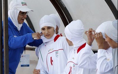 ابتدا با مربیان قرارداد لفظی می‌بندیم