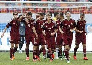 تیم ملی روسیه|جشن و شادمانی بازیکنان روسیه بعد از باز کردن قفل دروازه تیم ملی مراکش.