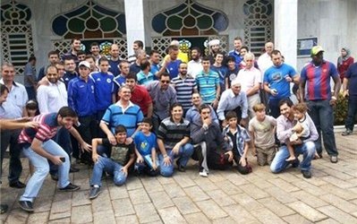 سه بازیکن بوسنی در نماز جمعه شهر کوئیابا شرکت کردند