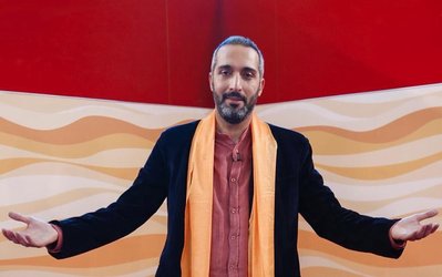 حمایت ژوله از ضیا: کلاه‌گیس مظلومی مقدس شده؟ / چرا مسخره کردن پروین و دایی عیب نداشت؟