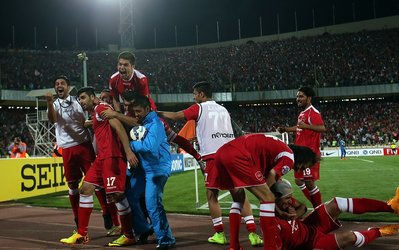کمندانی: در اولین حضورم شگفت‌زده شدم / تماشاگران باعث پیروزی ما شدند