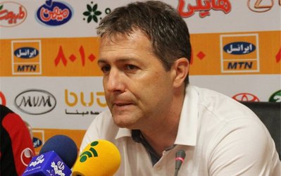 اسکوچیچ: نبود تماشاگران در هرصورتی به فوتبال ضرر می‌زند / کی‌روش بازیکنان فولاد را دعوت نکند