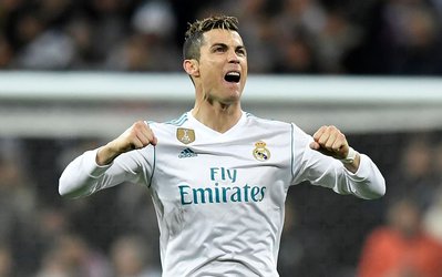 رونالدو، کابوس‌ تیم‌های فرانسوی