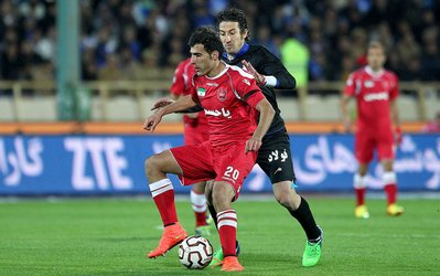 گلایه نورمحمدی / در پرسپولیس برای تازه‌ واردها همیشه پول هست / همین مسایل باعث دو دستگی در تیم شد