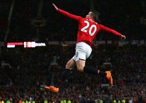 روبن فن پرسی|پرواز و شادمانی شدید رابین فن پرسی بعد از پلزنی مقابل هال سیتی