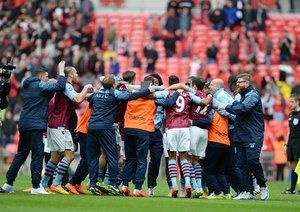 شادی بازیکنان آستو ویلا