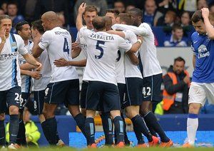 منچستر سیتی|جشن بازیکنان سیتی بعد از گلزنی ژکو.