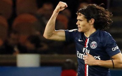 کمپل: ونگر باید کاوانی یا ابراهیموویچ را بخرد