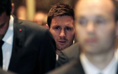 اشک‌های لیونل مسی در کلیسای جامع شهر بارسلون