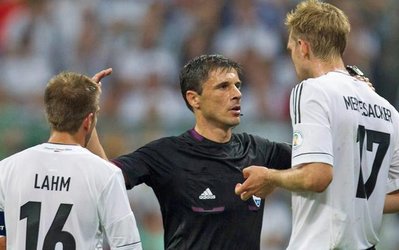 تیموریان، نکونام و منتظری مراقب مازیچ باشند/فیفا با انتخاب داور صرب کج‌سلیقگی کرد