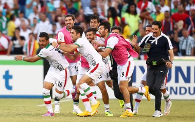 پرسش روز | چه کسی مخفیانه با کنیا مذاکره کرد؟