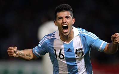 آگوئرو: آرژانتین در گروه خوبی قرار دارد/ در جام جهانی هر تیمی برای پیروزی وارد میدان می‌شود