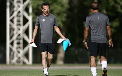 صالح: در شروع لیگ استقلال یک دست نخواهد بود/ ابزار کافی نداریم