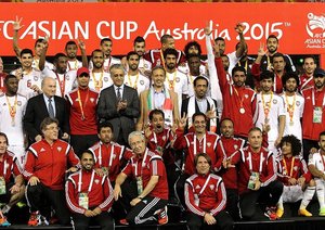 عکس یادگاری اماراتی ها با مدال برنر