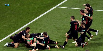 گل‌ها و ضربات پنالتی بازی روسیه 2 (3) - کرواسی 2 (4)