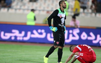 لیگ برتر | سوشا مکانی با ناراحتی ورزشگاه آزادی را ترک کرد