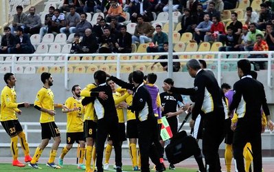 لیگ برتر | فولاد خوزستان ۰ - سپاهان ۱ / سپاهان در کورس قهرمانی ماند