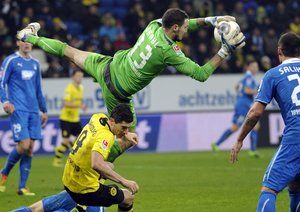 هوفن هایم ۲-۲ دورتموند / هفته ی شانزدهم|تساوی دورتمند اختلاف این تیم را تا صدر جدول به 12 امتیاز رساند.