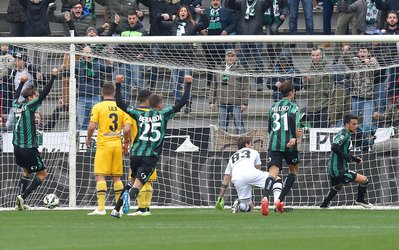 سری‌آ | ساسوئولو ۴ - پارما ۱ / پارما به سقوط نزدیک‌تر شد + چیدمان