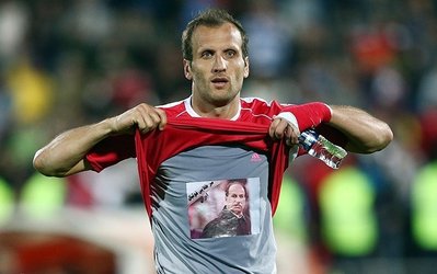 محسن بنگر: به مهدی رحمتی پیشنهاد دادم بیاید پرسپولیس! / هفته‌های اول با مدعيان ليگ بازی كنيم بهتر است