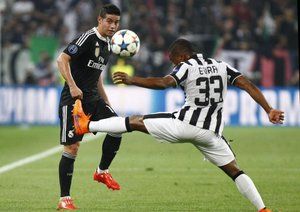 جیمز رودریگز - پاتریس اورا