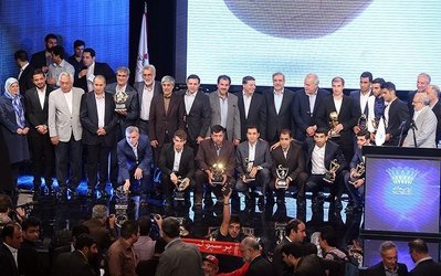 برترین‌های لیگ برتر چهاردهم | حدادی‌فر مرد سال فوتبال ایران شد، فرکی بهترین مربی و مطهری پدیده سال