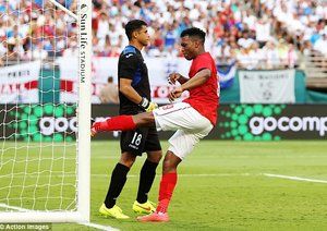 دانیل استاریج|از دست رفتن بهترین موقعیت گلزنی توسط دنیل استوریدج.