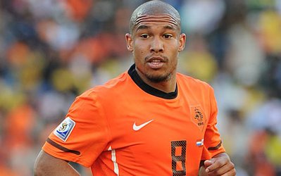 احتمال بالای دوری نایجل دی یانگ از ترکیب تیم ملی هلند در ادامه مسابقات جام جهانی