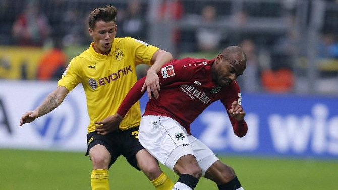 برخورد دو بازیکن