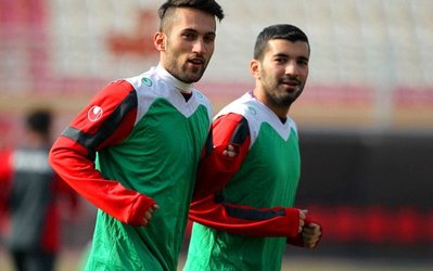 عکس روز | صادقیان و مسلمان با یکدیگر آشتی کردند