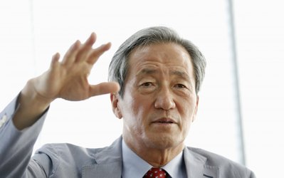 مون: پلاتینی نباید می‌آمد