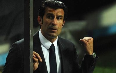 فیگو: چهارشنبه از بدترین روزهای تاریخ فیفا بود