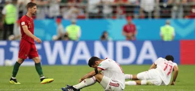 لحظه‌ای که دستت را رها کنی، سقوط خواهی کرد!