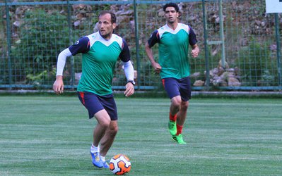 بنگر: دوست دارم سیدجلال در تیم بماند