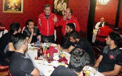 کادر فنی پرسپولیس نحوه بازی پیکان را آنالیز کرد