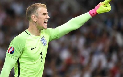 سرمربی وستهام جو هارت را دروازه بان بزرگی می داند اما فعلا قصد جذب او را ندارد