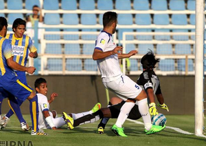 حنیف عمران زاده|گسترش فولاد تبریز 0 - 2 استقلال تهران / لیگ برتر ایران (خلیج فارس) 1394/95