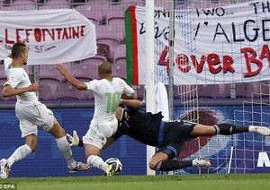 نَبیل بن طالب|موقعیت های خطرناکی بازیکنان الجزایر در مقابل رومانی بدست اوردند